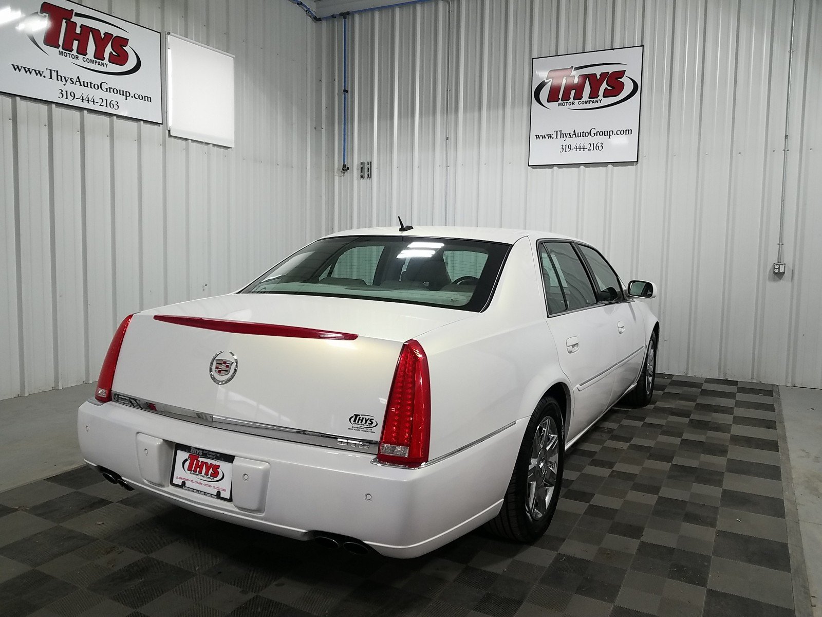 Pre Owned 2006 Cadillac Dts W 1sc 4dr Car In Belle Plaine