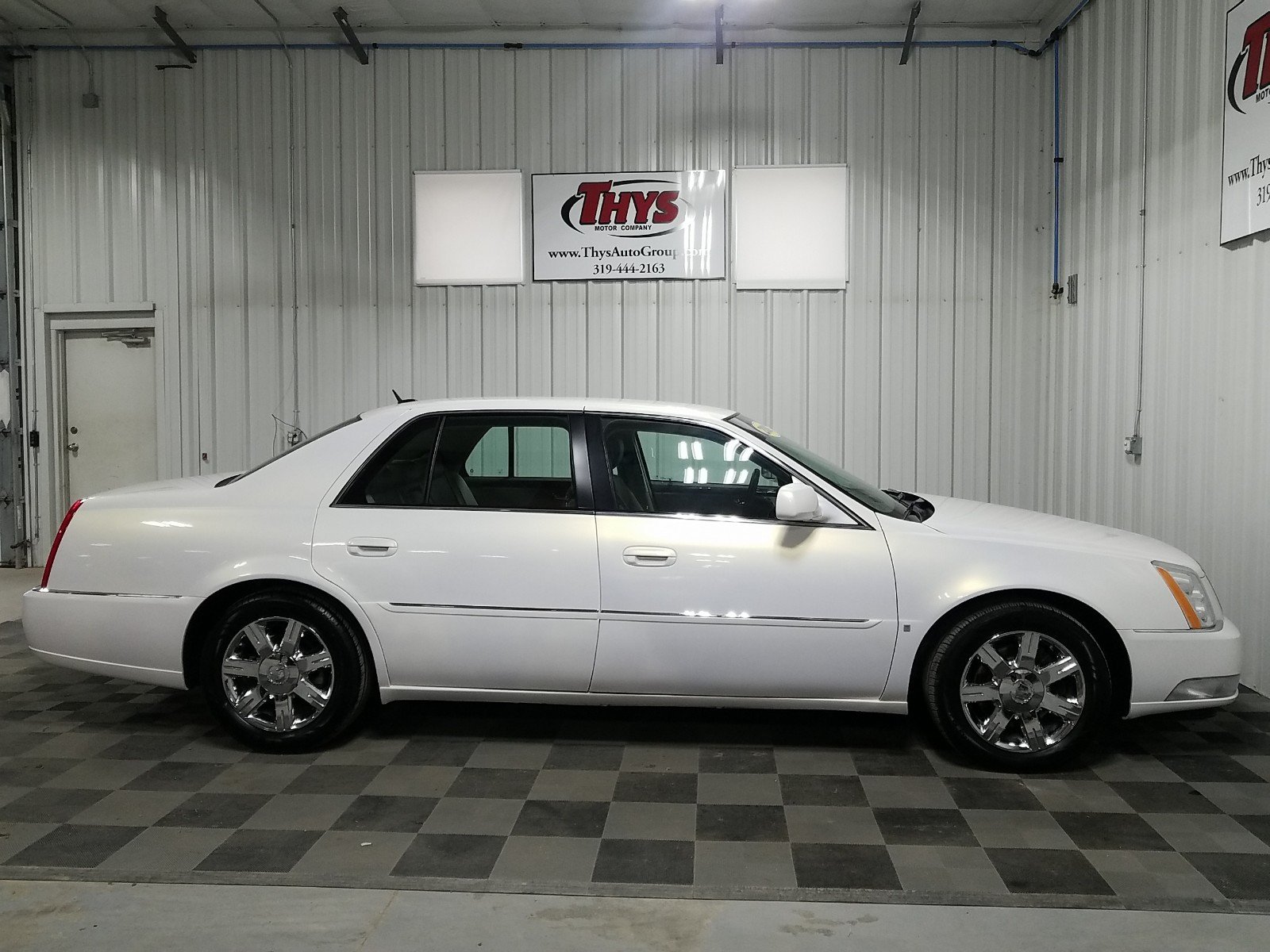 Pre Owned 2006 Cadillac Dts W 1sc 4dr Car In Belle Plaine